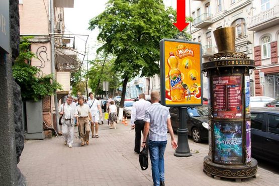 Фото рекламной плоскости по адресу Ярославов Вал ул., 7, в сторону Львовская пл.