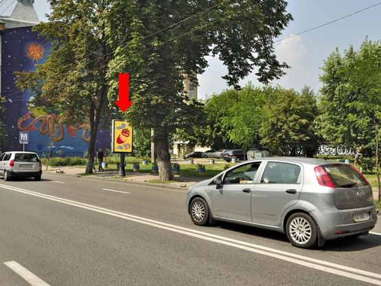 Фото рекламной плоскости по адресу Б. Житомирская ул., 34-А, в сторону Львовская пл.