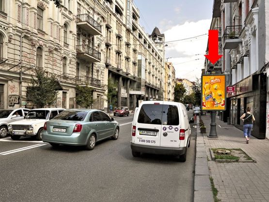 Фото рекламной плоскости по адресу Б. Житомирская ул., 23 / Гончара ул., светофор, в сторону Владимирская ул.