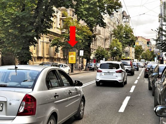 Фото рекламної площини за адресою Б. Житомирская ул., 28, в сторону Владимирская ул.