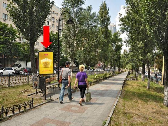 Фото рекламной плоскости по адресу Украинки бул., 10, (бульвар)