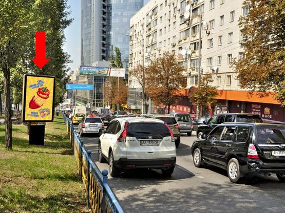 Фото рекламної площини за адресою Украинки бул., 3, (бульвар)