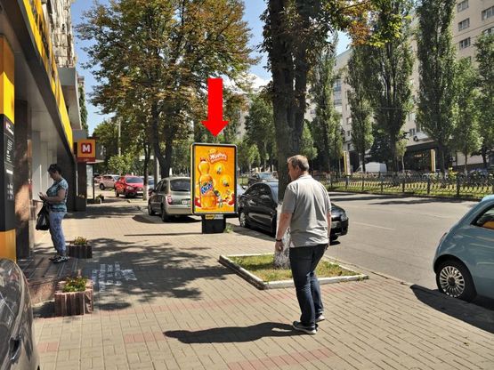 Фото рекламной плоскости по адресу Украинки бул., 3