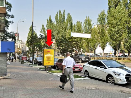 Фото рекламної площини за адресою Украинки бул., 4