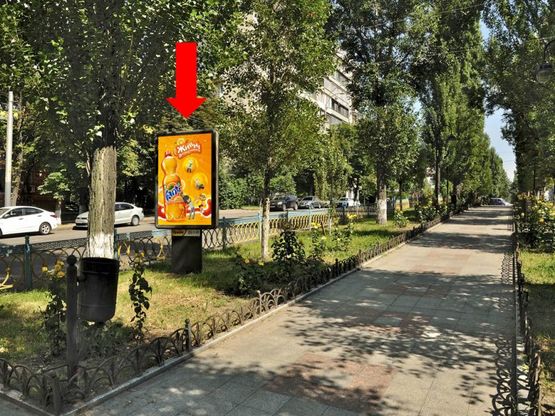 Фото рекламной плоскости по адресу Украинки бул., 9, (бульвар)