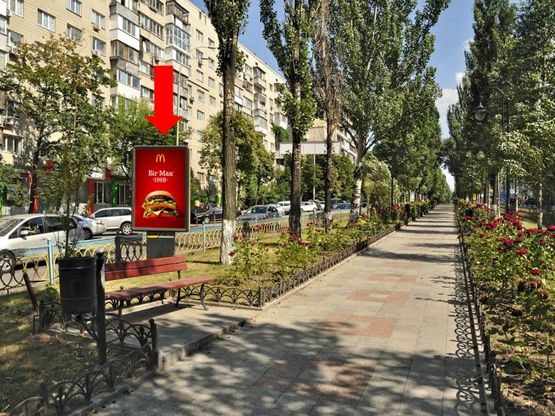 Фото рекламной плоскости по адресу Украинки бул., 9, (бульвар)