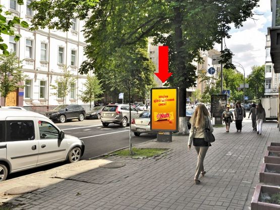 Фото рекламної площини за адресою Институтская ул., 22