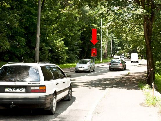 Фото рекламной плоскости по адресу Парковая дорога ул., 200м к Первозванного пл., в сторону Европейская пл., справа