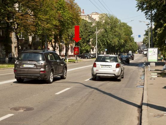 Фото рекламной плоскости по адресу Лаврская ул., 8, в сторону Славы пл.