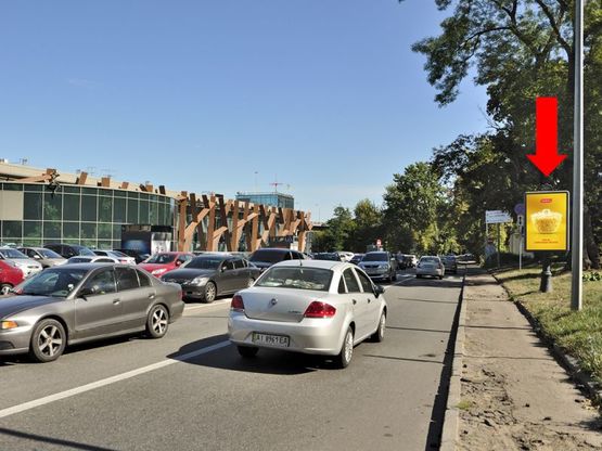 Фото рекламной плоскости по адресу Парковая дорога ул., 3/5, 150м, правый, в сторону Первозванного пл.
