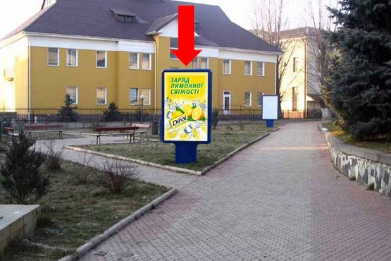 Фото рекламної площини за адресою Привокзальная пл., возле "Международного" вокзала