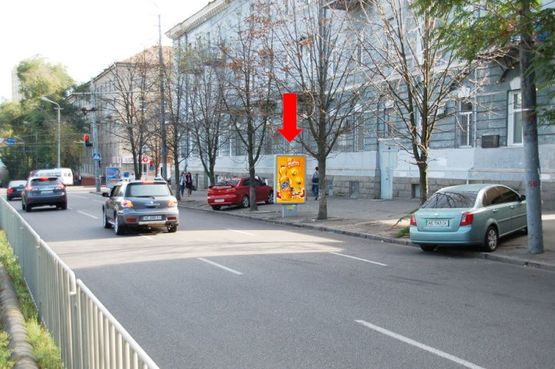 Фото рекламной плоскости по адресу Яворницкого пр. (бывш. Маркса пр.), 19 / Гагарина пр., Горная Академия