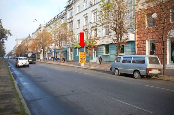 Фото рекламной плоскости по адресу Яворницкого пр. (бывш. Маркса пр.), 96, магазин "Lifecell"