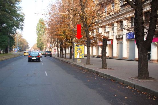 Фото рекламной плоскости по адресу Яворницкого пр. (бывш. Маркса пр.), 90, магазин "Киевстар"