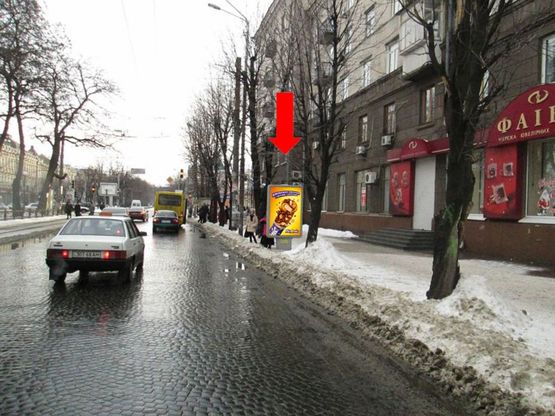 Фото рекламної площини за адресою Яворницкого пр. (бывш. Маркса пр.), 113