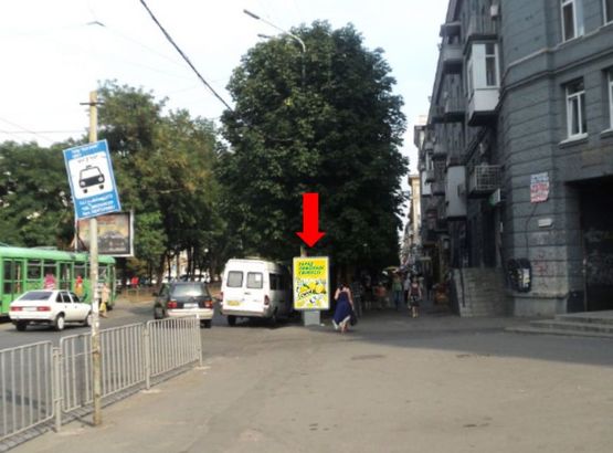 Фото рекламной плоскости по адресу Яворницкого пр. (бывш. Маркса пр.), 121, ст. м. "Вокзальная"