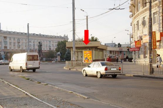 Фото рекламної площини за адресою Яворницкого пр. (бывш. Маркса пр.) / Вокзальная пл. (бывш. Петровского пл.), ст. м. "Вокзальная"