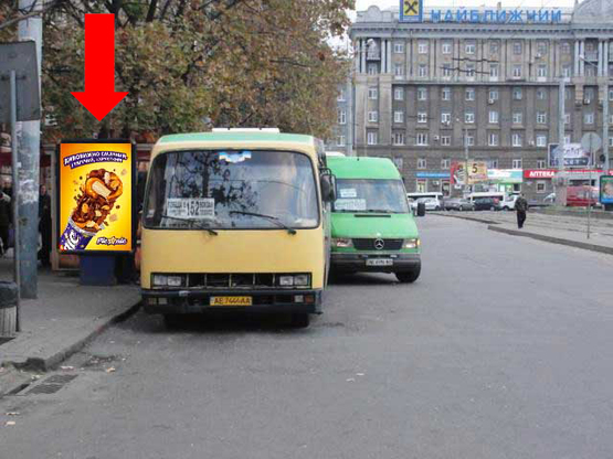 Фото рекламной плоскости по адресу Привокзальная ул. / Вокзальная пл. (бывш. Петровского пл.)