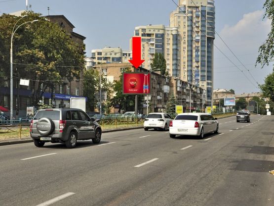 Фото рекламной плоскости по адресу Алмазова ул. (бывш. Кутузова ул.), 4, разделитель, в сторону Московская ул.