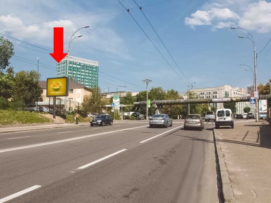 Фото рекламной плоскости по адресу Федорова ул., 32 / ул. Ямская, в сторону ул. Антоновича (бывш. Горького)