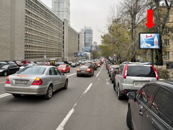 Фото рекламной плоскости по адресу Кловский спуск, 6, в сторону Мечникова ул.