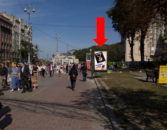 Фото рекламної площини за адресою Крещатик ул., 7/11, в сторону Европейская пл.