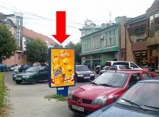 Фото рекламной плоскости по адресу Московская ул. / ул. Я. Мудрого, возле "Укрсиббанка"