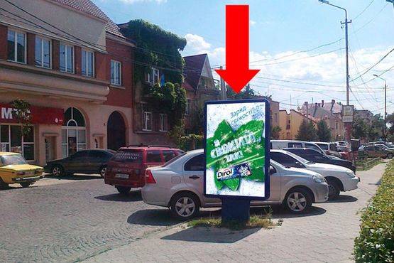 Фото рекламной плоскости по адресу Московская ул. / ул. Я. Мудрого, возле "Укрсиббанка"