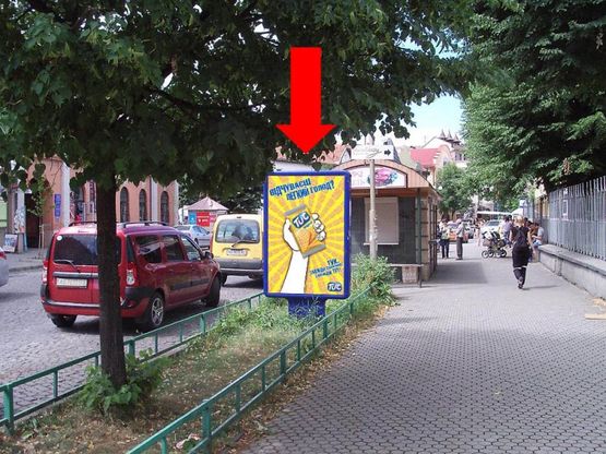 Фото рекламной плоскости по адресу Пушкина ул. / ул. Федорова, возле церкви