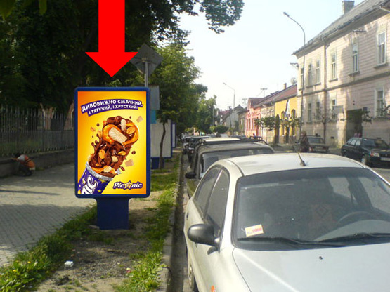 Фото рекламной плоскости по адресу Пушкина ул., возле церкви