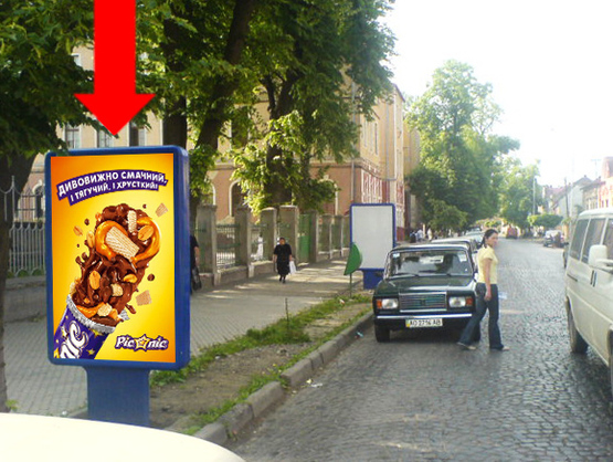 Фото рекламной плоскости по адресу Пушкина ул., возле церкви