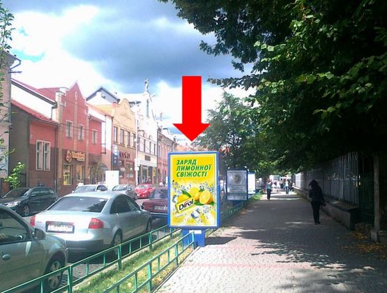 Фото рекламной плоскости по адресу Пушкина ул., возле церкви