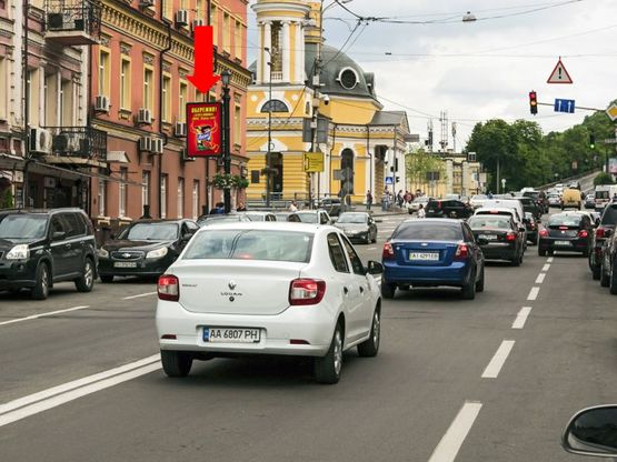 Фото рекламної площини за адресою Сагайдачного ул., 4, в сторону Почтовая пл.