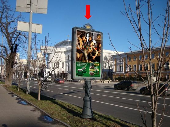 Фото рекламной плоскости по адресу Шевченко бул. / Владимирская ул.
