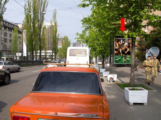 Фото рекламної площини за адресою Шевченко бул., 56, в сторону Победы пл.