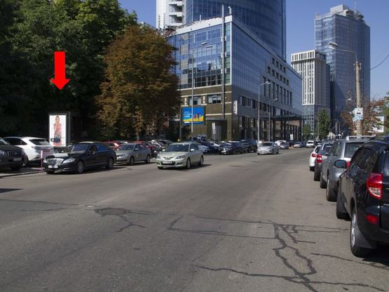 Фото рекламної площини за адресою Мечникова ул., 6, возле БЦ "Парус", ресторанов, в сторону ул. Бассейная