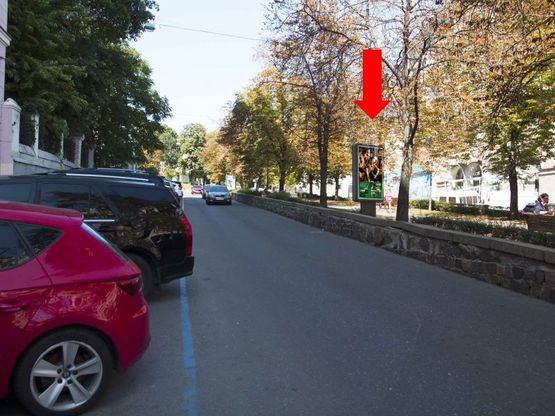 Фото рекламной плоскости по адресу Антоновича ул. (бывш. Горького ул.), 4/6, в сторону парка Шевченко
