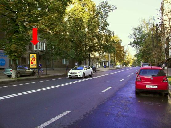 Фото рекламної площини за адресою Институтская ул., 22/7 - ул. Липская, в сторону ул. Банковой, ст.м. "Крещатик"