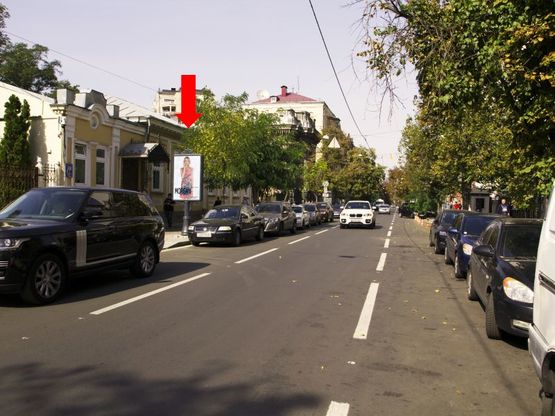 Фото рекламной плоскости по адресу Ярославов Вал ул., 5, в сторону Львовской пл.
