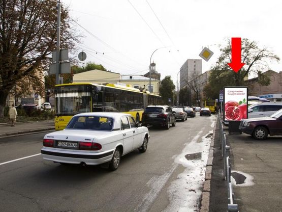 Фото рекламной плоскости по адресу Московская ул., 2, в сторону Кловского спуска
