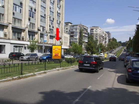 Фото рекламной плоскости по адресу Гаврилишина ул. (бывш. ул. Василевской), 7, разделитель, в сторону Лукьяновки