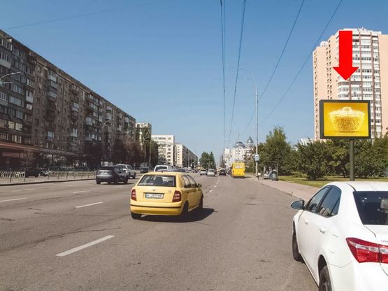 Фото рекламной плоскости по адресу Украинки бул., 21А - 21Б, в сторону ст. м. "Печерская"