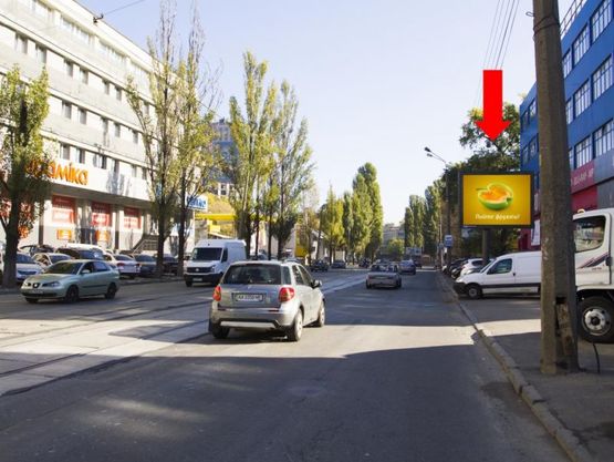 Фото рекламной плоскости по адресу Глубочицкая ул., 44, возле магазина "Flagman", супермаркета "Эльдорадо", в сторону Подола