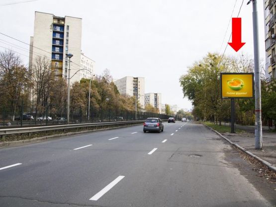 Фото рекламной плоскости по адресу Борщаговская ул., 143б, напротив ТРЦ "Аркадия", супермаркетов "Сильпо", "Comfi", в сторону центра