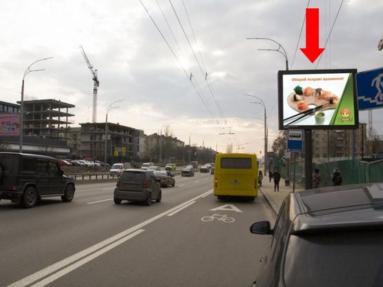 Фото рекламної площини за адресою Дружбы народов бул., 8 - ул. Чешская, напротив супермаркета "Novus", в сторону Лыбедской пл.