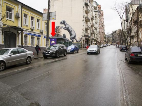 Фото рекламної площини за адресою Гончара ул., 36, в сторону ул. Яр. Вал