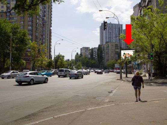 Фото рекламної площини за адресою Соломенская ул., 10 - ул. Алексеевская, на светофоре, в сторону Протасов Яр