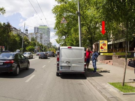 Фото рекламной плоскости по адресу Ильенко ул. (бывш. Мельникова ул.), 6, в сторону ст.м."Дорогожичи"