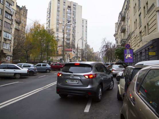 Фото рекламной плоскости по адресу Гончара ул. 59, в сторону ул. Ярославов Вал