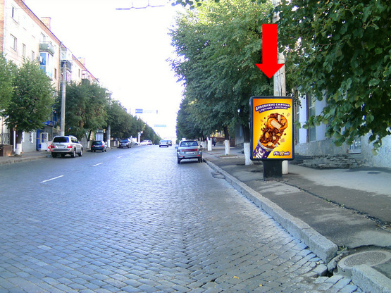 Фото рекламной плоскости по адресу Б. Перспективная ул. (бывш. Маркса ул.) / Гагарина ул., возле "Райффайзен Банк Аваль"